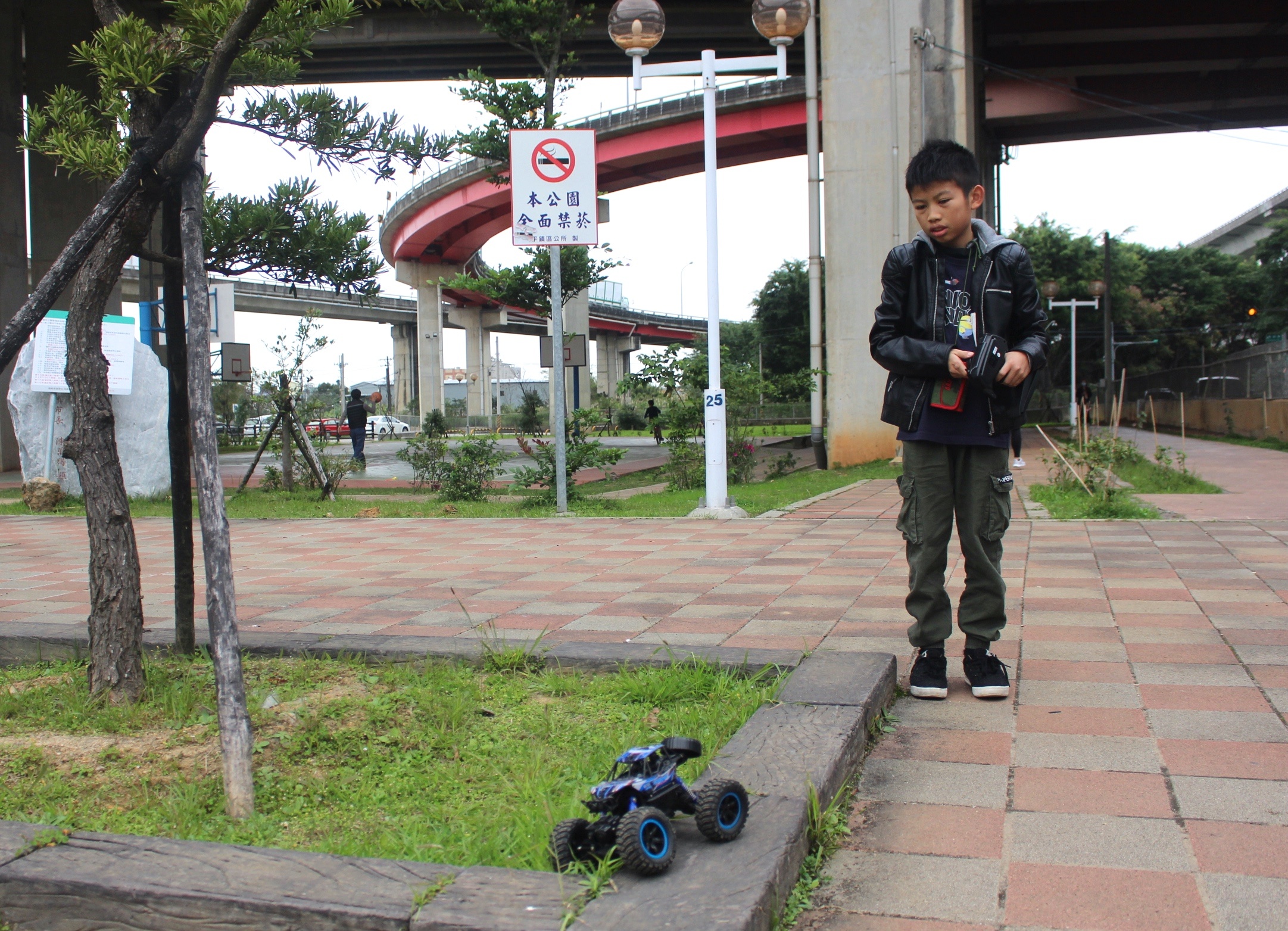 平鎮(zhèn)運動公園,越野跑道,遙控越野賽車場